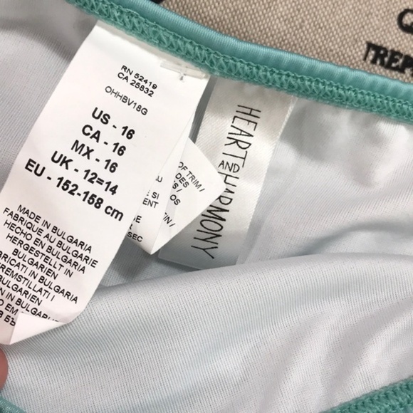 Heart and Harmony Sun Short Sleeve Rashguard 2-Piece - Picture 2 of 7